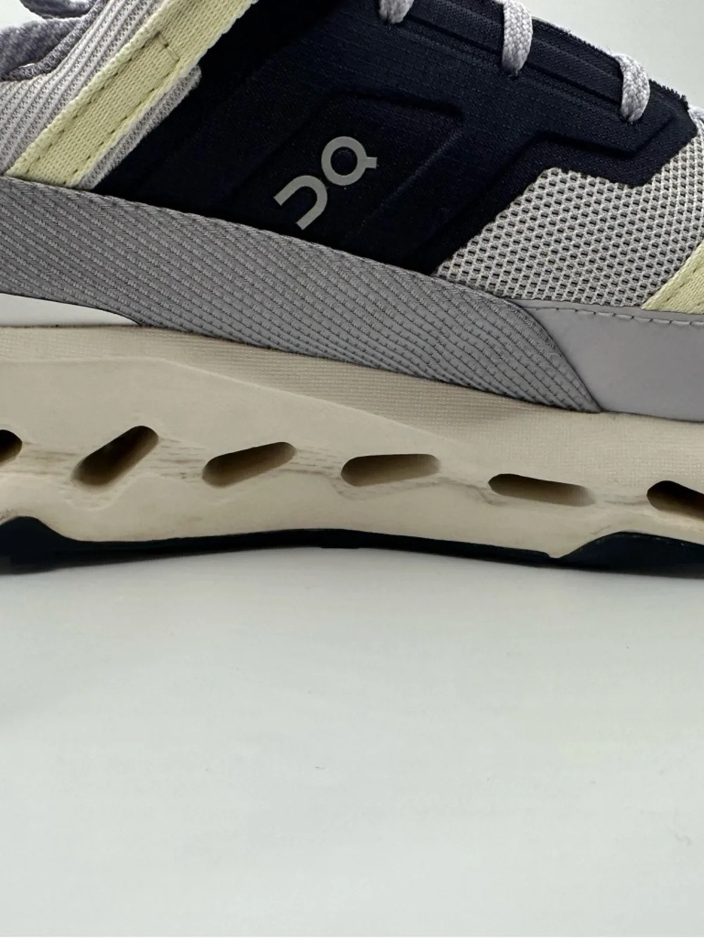 On Running Cloudnova Lightweight Sneakers in Light Gray & Lavender - Picture 11 of 15